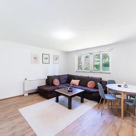 Apartamento And Wood Design - Near Airport With Free Parking Saraievo