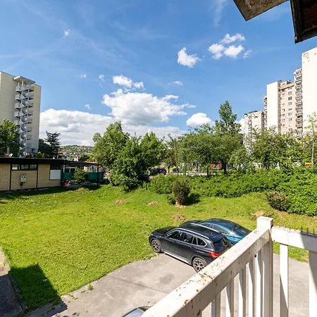 And Wood Design - Near Airport With Free Parking Apartamento