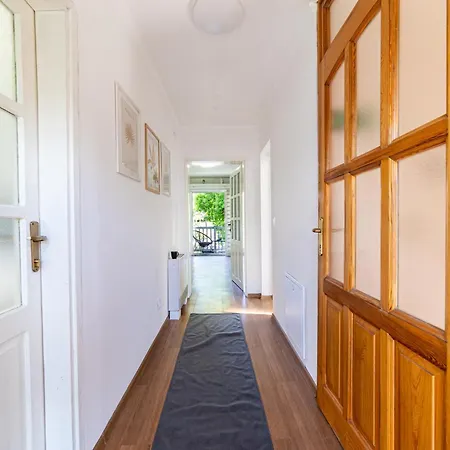 Apartamento And Wood Design - Near Airport With Free Parking Saraievo
