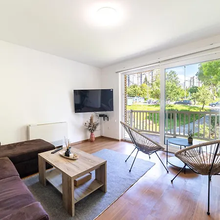 And Wood Design - Near Airport With Free Parking Apartamento Saraievo
