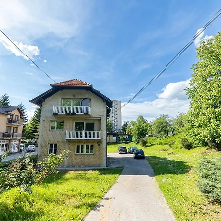 And Wood Design - Near Airport With Free Parking * Saraievo